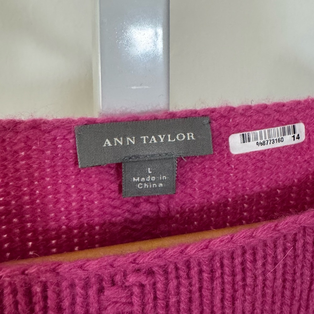 Ann Taylor Pink Crew Neck Sweater - Picture 4 of 7
